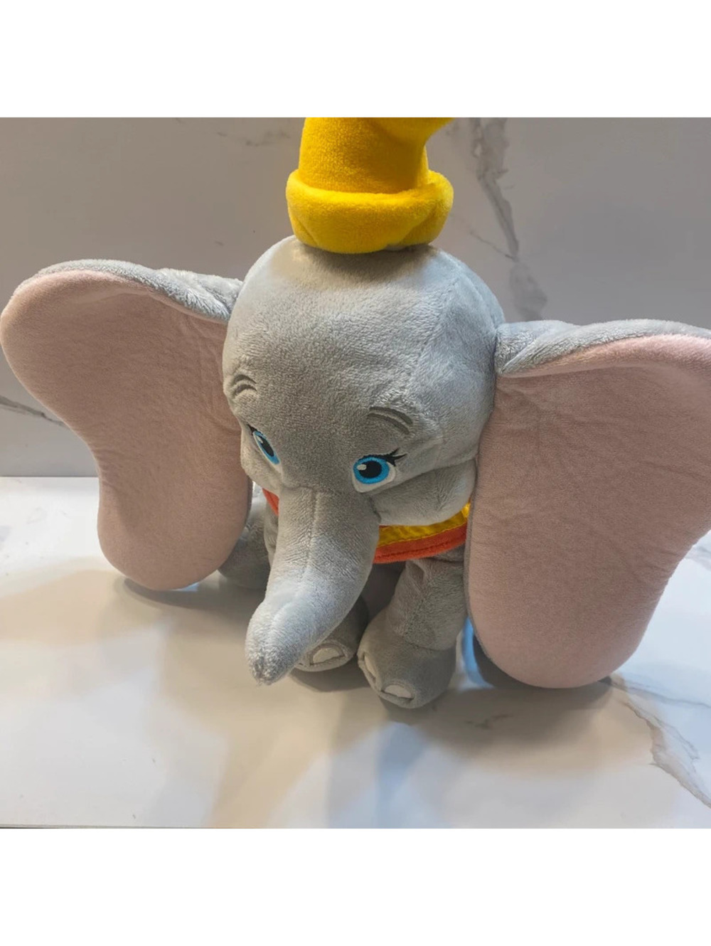 Disney Dumbo Large Plush (BIN 4)